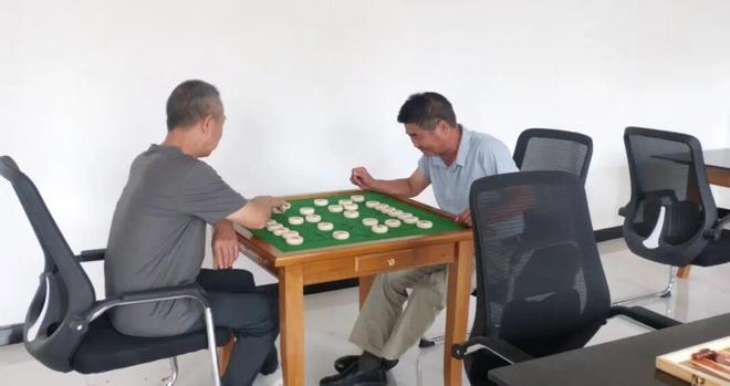 辉煌70年 奋进新征程 | 暖心养老新举措 让老人家门口享幸福晚年