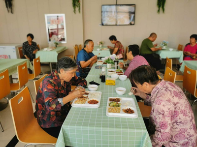 沣西新城 系列重阳活动暖心启动，合力构筑敬老爱心家园