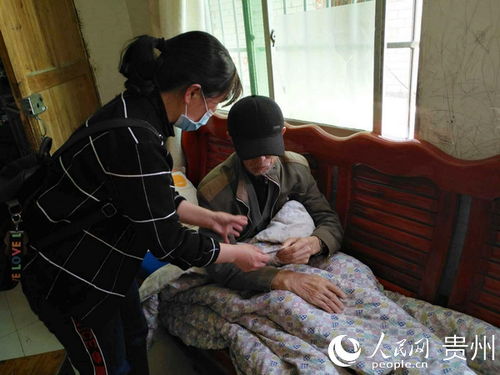 二戈街道办事处 疫情防控期间不忘关爱托管老人